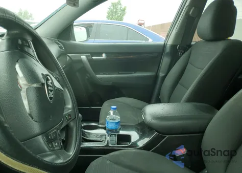 2014 Kia Sorento Lx from USA, damaged, VIN 5XYKT3A67EG470256